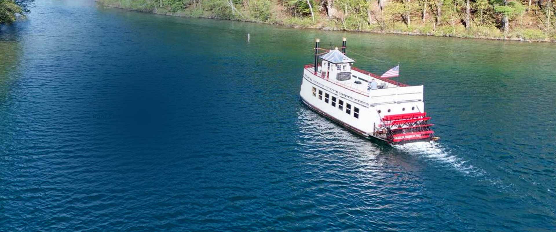 Clear Water Harbor paddle boat tours and cruises on the Chain O' Lakes